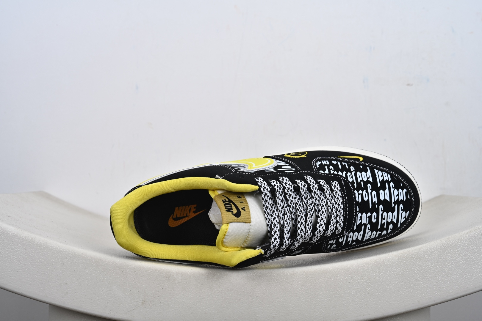 240 Nk Air Force 1'07 Low 联名 黄勾鬼脸 空军低帮休闲板鞋 SY1388-012-Chinese UA Cheap High Quatity Brand Clothes Bags handbags Sneakers wholesale wholesaler seller from China Factory suppliers Fashion Clothing Shoes best Quality Beautiful Price 240 Nk Air Force 1'07 Low 联名 黄勾鬼脸 空军低帮休闲板鞋 SY1388-012