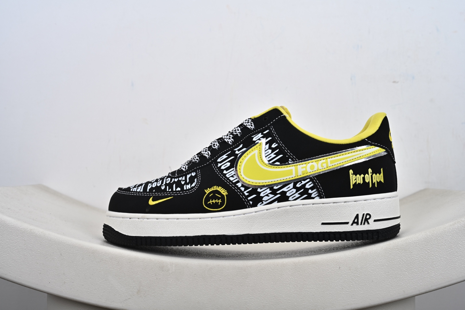 240 Nk Air Force 1'07 Low 联名 黄勾鬼脸 空军低帮休闲板鞋 SY1388-012-Chinese UA Cheap High Quatity Brand Clothes Bags handbags Sneakers wholesale wholesaler seller from China Factory suppliers Fashion Clothing Shoes best Quality Beautiful Price 240 Nk Air Force 1'07 Low 联名 黄勾鬼脸 空军低帮休闲板鞋 SY1388-012