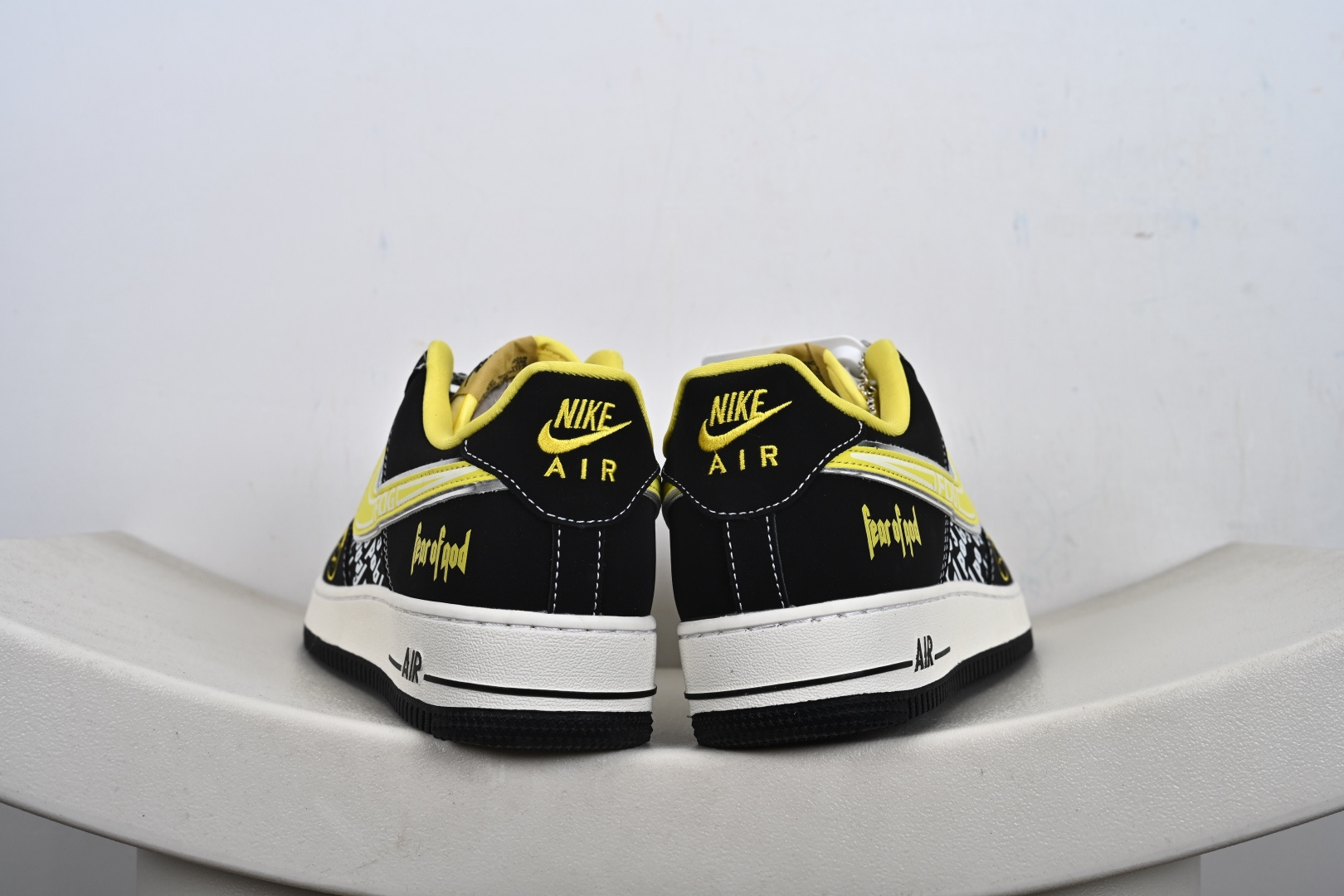 240 Nk Air Force 1'07 Low 联名 黄勾鬼脸 空军低帮休闲板鞋 SY1388-012-Chinese UA Cheap High Quatity Brand Clothes Bags handbags Sneakers wholesale wholesaler seller from China Factory suppliers Fashion Clothing Shoes best Quality Beautiful Price 240 Nk Air Force 1'07 Low 联名 黄勾鬼脸 空军低帮休闲板鞋 SY1388-012