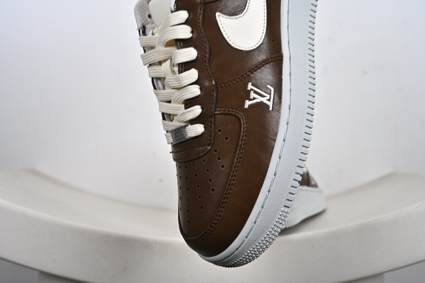 240 定制版Nike Air Force 1'07 Low 联名 焦糖拿铁 空军低帮休闲板鞋 NH0601-587