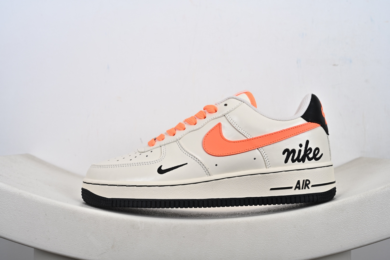 Nike Air Force 1 Low 黑橙联名 NH0601-582