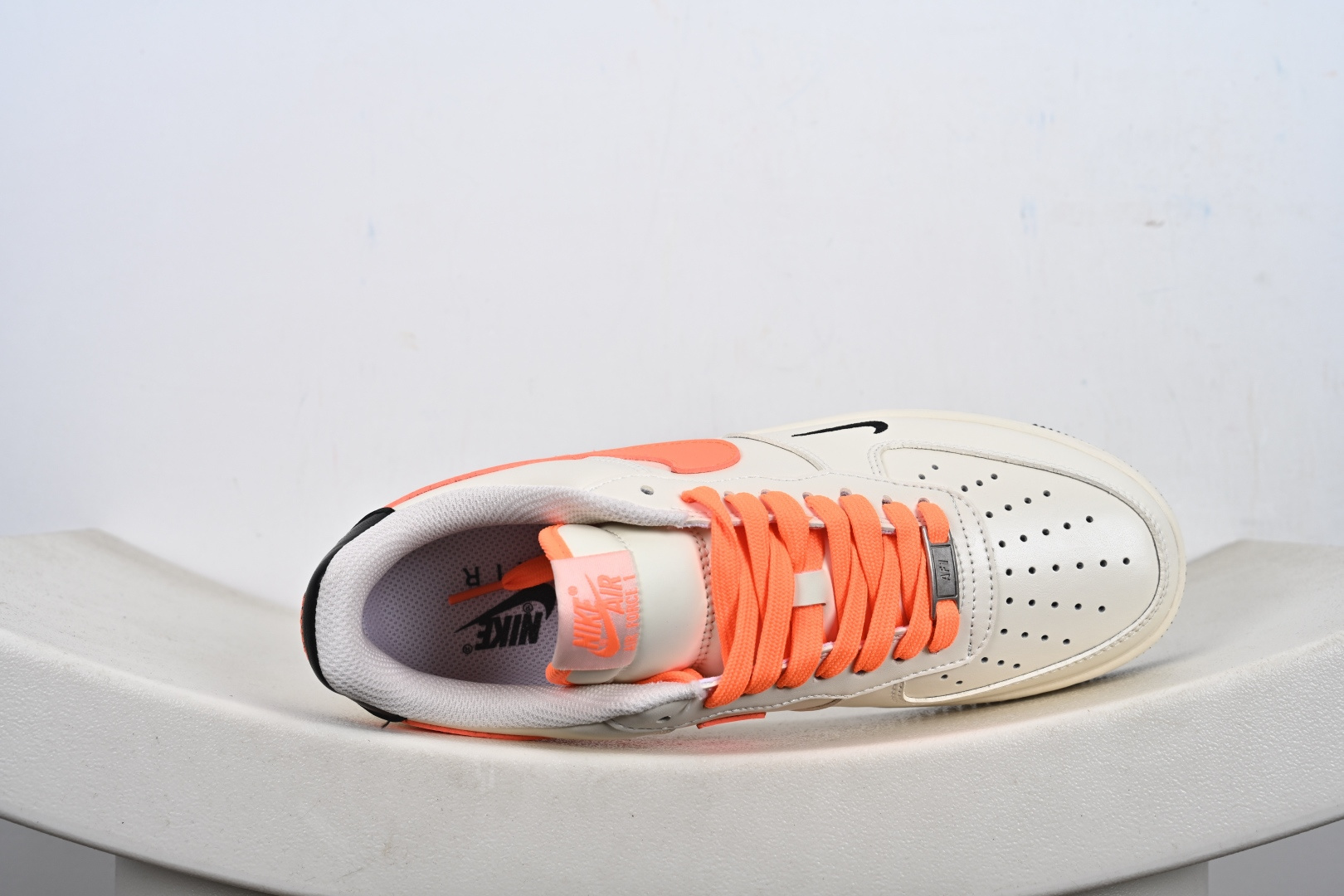 Nike Air Force 1 Low 黑橙联名 NH0601-582