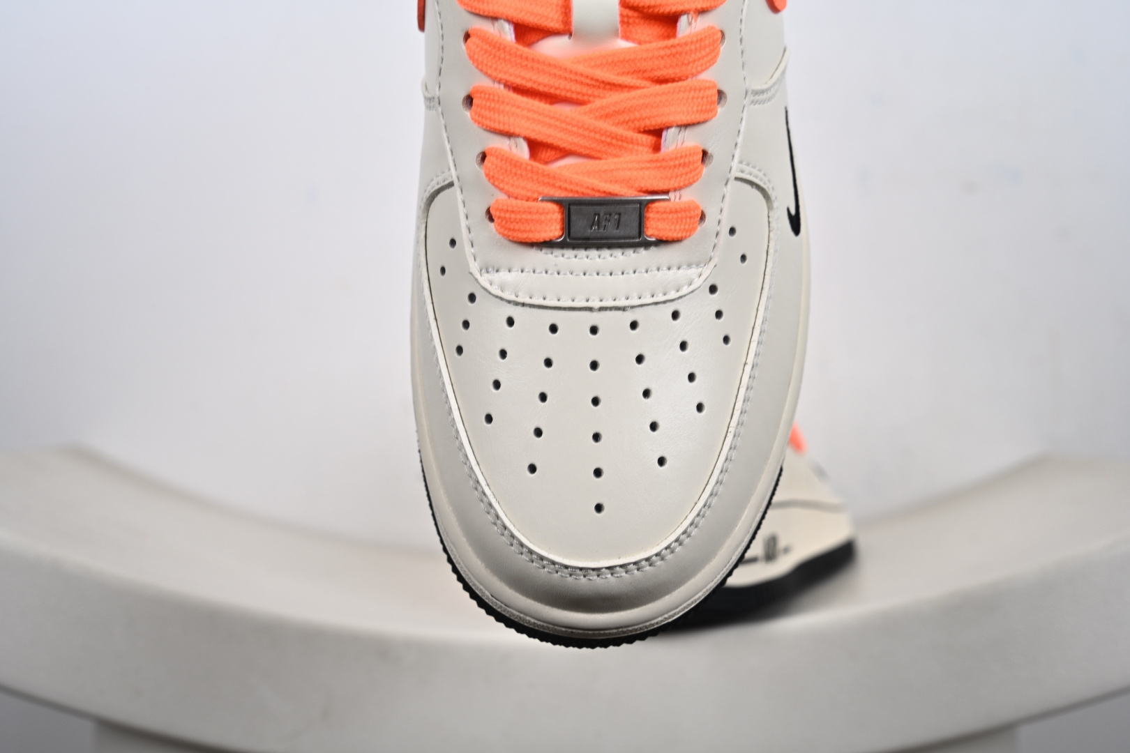 Nike Air Force 1 Low 黑橙联名 NH0601-582