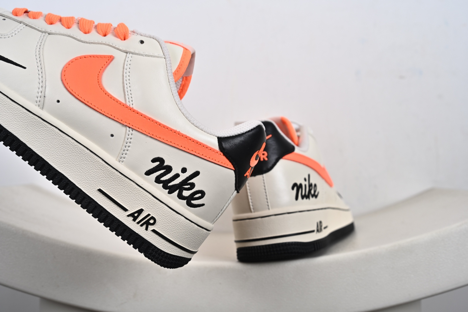 Nike Air Force 1 Low 黑橙联名 NH0601-582