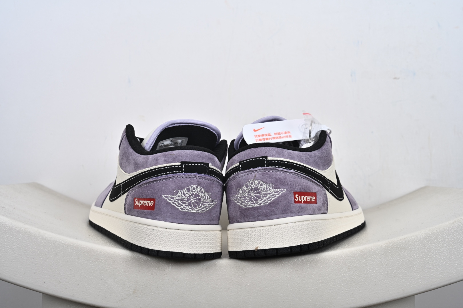 260 定制版Nike Jordan Air Jordan 1“ Supreme联名——米灰黑猪八革” 低帮 复古 减震 防滑 耐磨 篮球鞋 QL1988-003