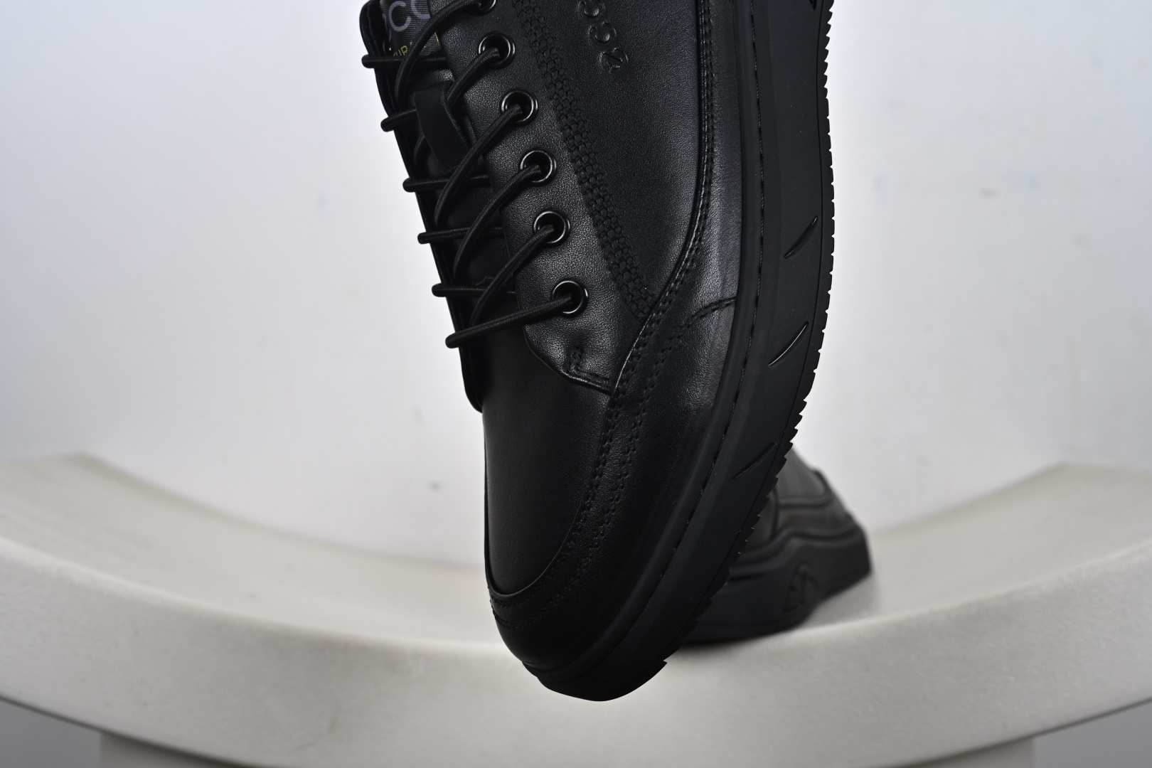 300 广东纯原版本Ecco 爱步 正装休闲系列男士套脚鞋 583208-010-Chinese UA Cheap High Quatity Brand Clothes Bags handbags Sneakers wholesale wholesaler seller from China Factory suppliers Fashion Clothing Shoes best Quality Beautiful Price 300 广东纯原版本Ecco 爱步 正装休闲系列男士套脚鞋 583208-010