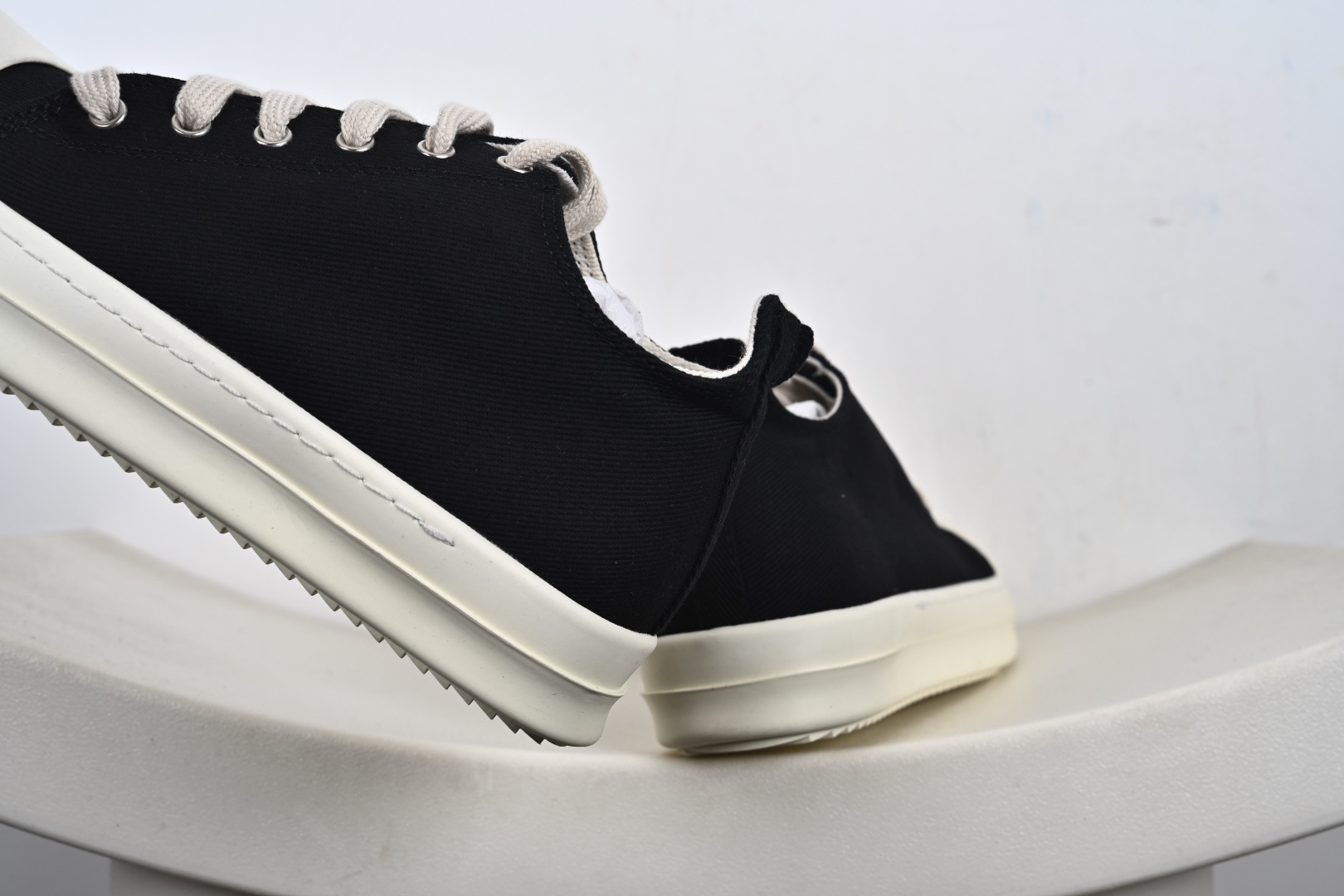 220 RICK OWENS/RO Hollywood 欧文斯 小牛皮 圆头系带低帮板鞋