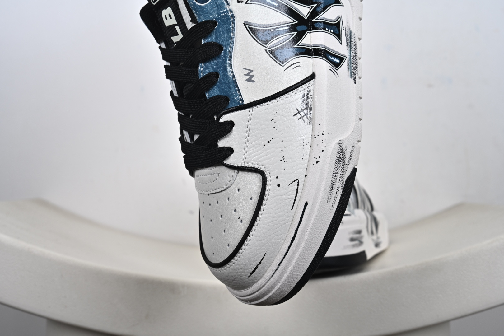 260 MLB Chunky Liner New York Yankees 绑带做旧 慢跑鞋 3ASXCA12N(C0001)