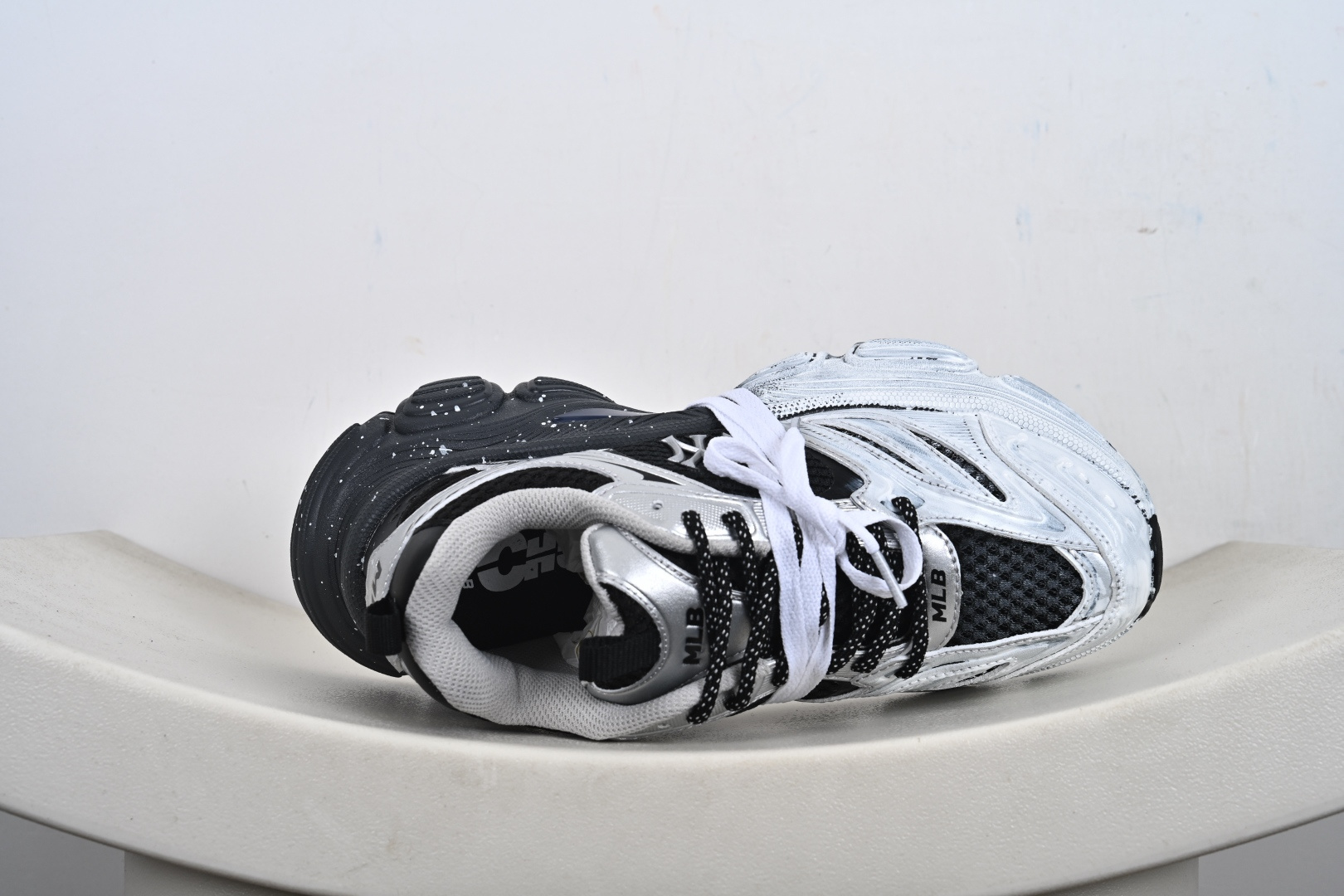 360 MLB Chunky 绑带做旧 定制配色学长鞋系列低帮老爹风轻量增高厚底百搭休闲运动慢跑鞋 3ASHWD15N(GP001)