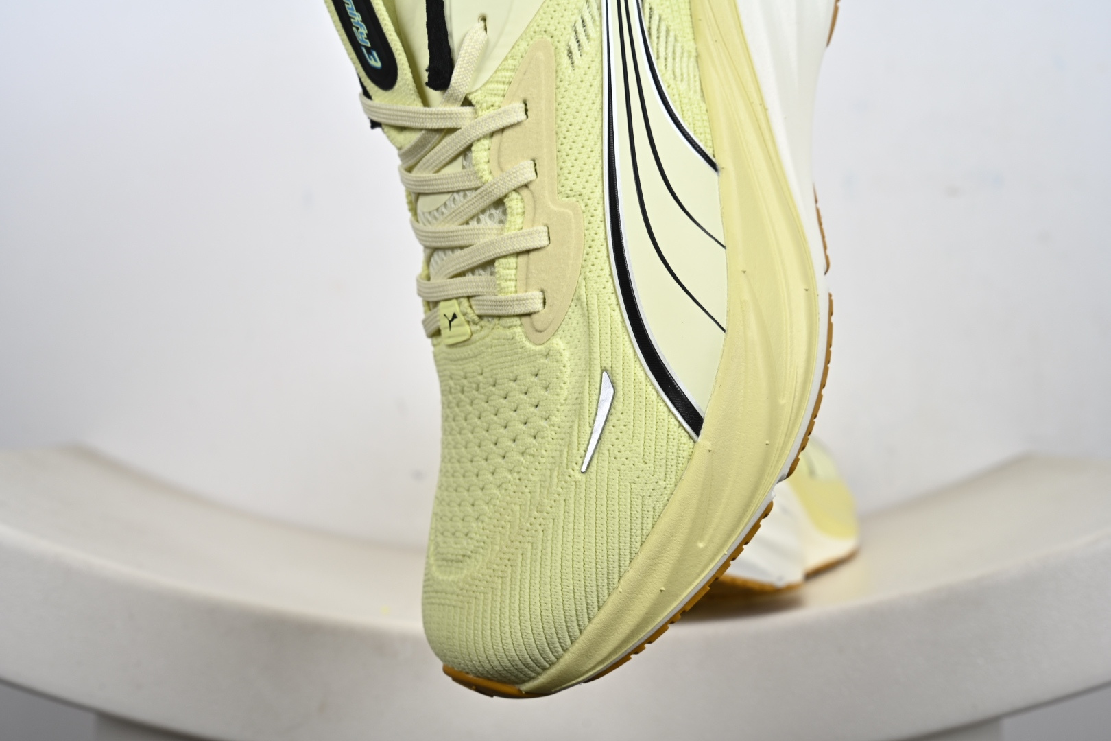 PUMA彪马Magnify Nitro 3 舒适百搭经典低帮跑步鞋 311046-04-Top High Quatity Cheap Sneakers Fashion Clothing Clothes Bags handbags Shoes of all Brand wholesale With The best Quality And Beautiful Price from China Factory Chinese suppliers wholesaler seller PUMA彪马Magnify Nitro 3 舒适百搭经典低帮跑步鞋 311046-04