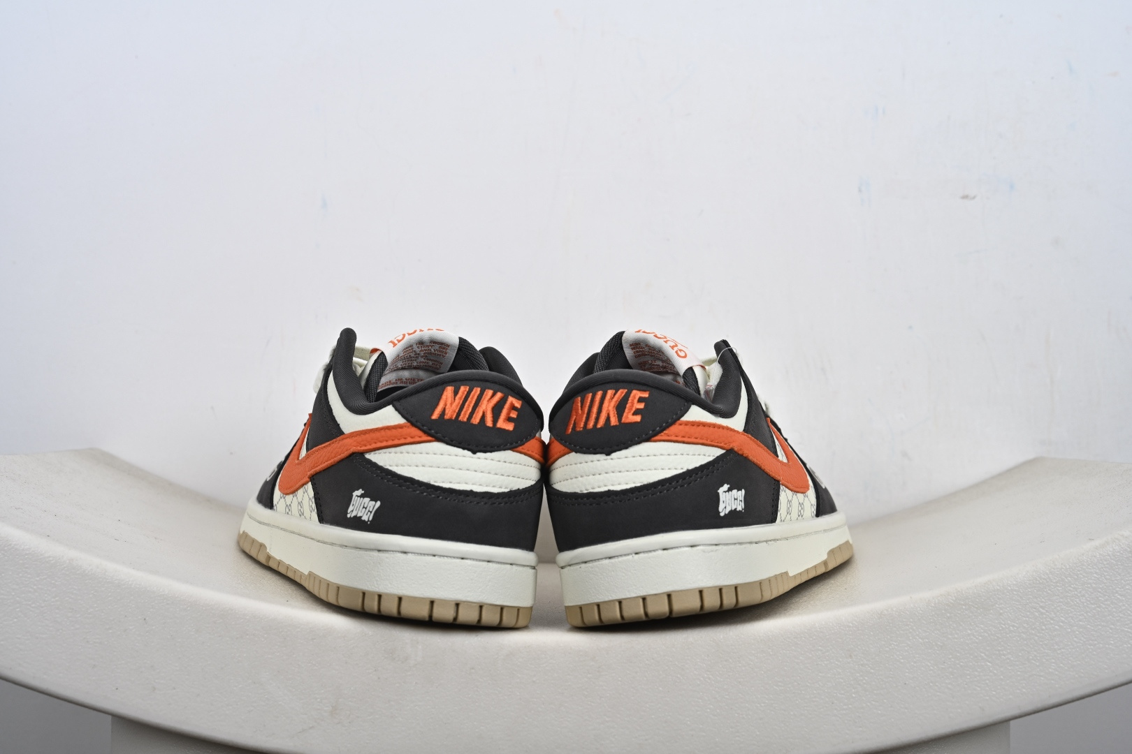 定制版NK SB Dunk Low“GU联名——白灰桔” 高端定制 低帮休闲板鞋 YF9511-923-Top High Quatity Cheap Sneakers Fashion Clothing Clothes Bags handbags Shoes of all Brand wholesale With The best Quality And Beautiful Price from China Factory Chinese suppliers wholesaler seller 定制版NK SB Dunk Low“GU联名——白灰桔” 高端定制 低帮休闲板鞋 YF9511-923