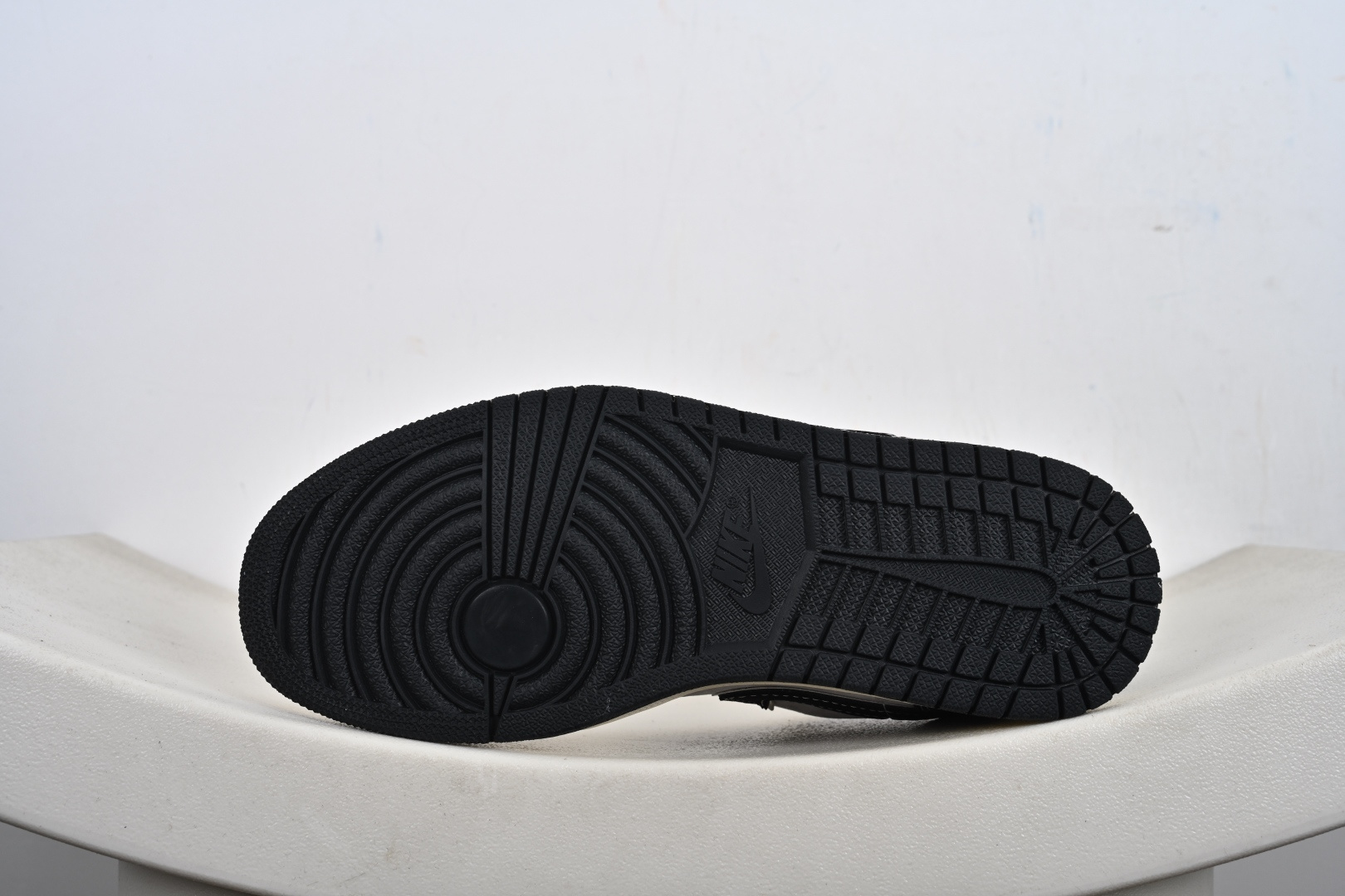 定制版AJ Low × Stüssy这波“街头王炸” QG1988-016-Top High Quatity Cheap Sneakers Fashion Clothing Clothes Bags handbags Shoes of all Brand wholesale With The best Quality And Beautiful Price from China Factory Chinese suppliers wholesaler seller 定制版AJ Low × Stüssy这波“街头王炸” QG1988-016