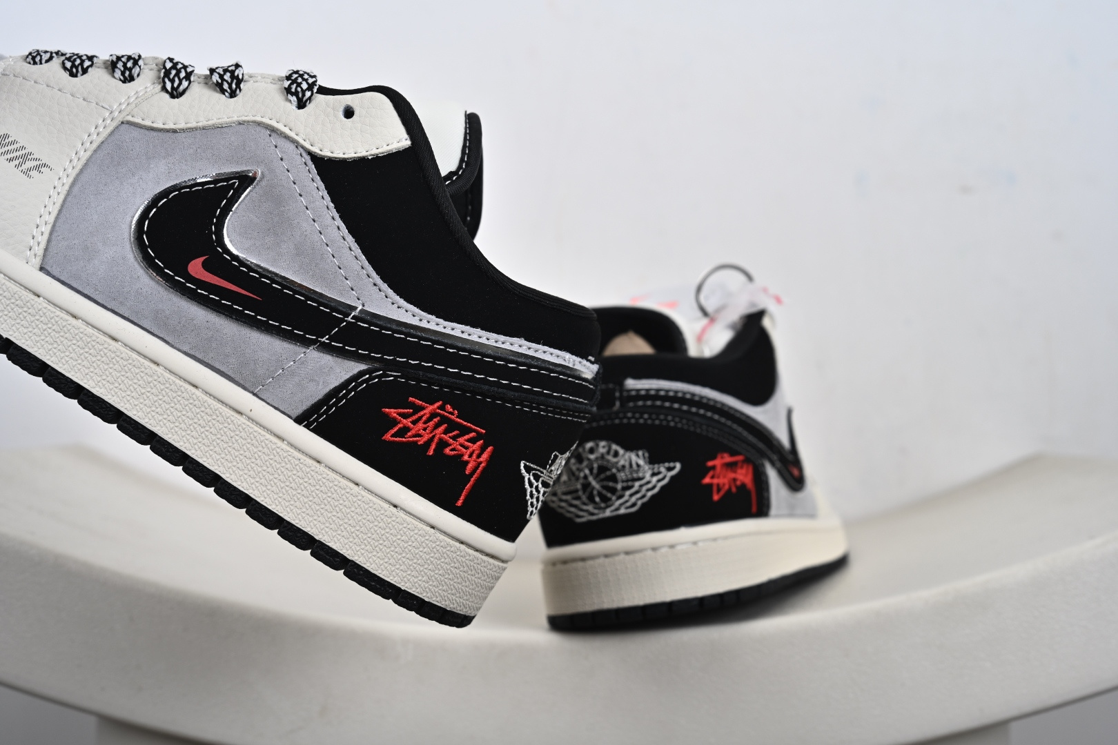 定制版AJ Low × Stüssy这波“街头王炸” QG1988-016-Top High Quatity Cheap Sneakers Fashion Clothing Clothes Bags handbags Shoes of all Brand wholesale With The best Quality And Beautiful Price from China Factory Chinese suppliers wholesaler seller 定制版AJ Low × Stüssy这波“街头王炸” QG1988-016