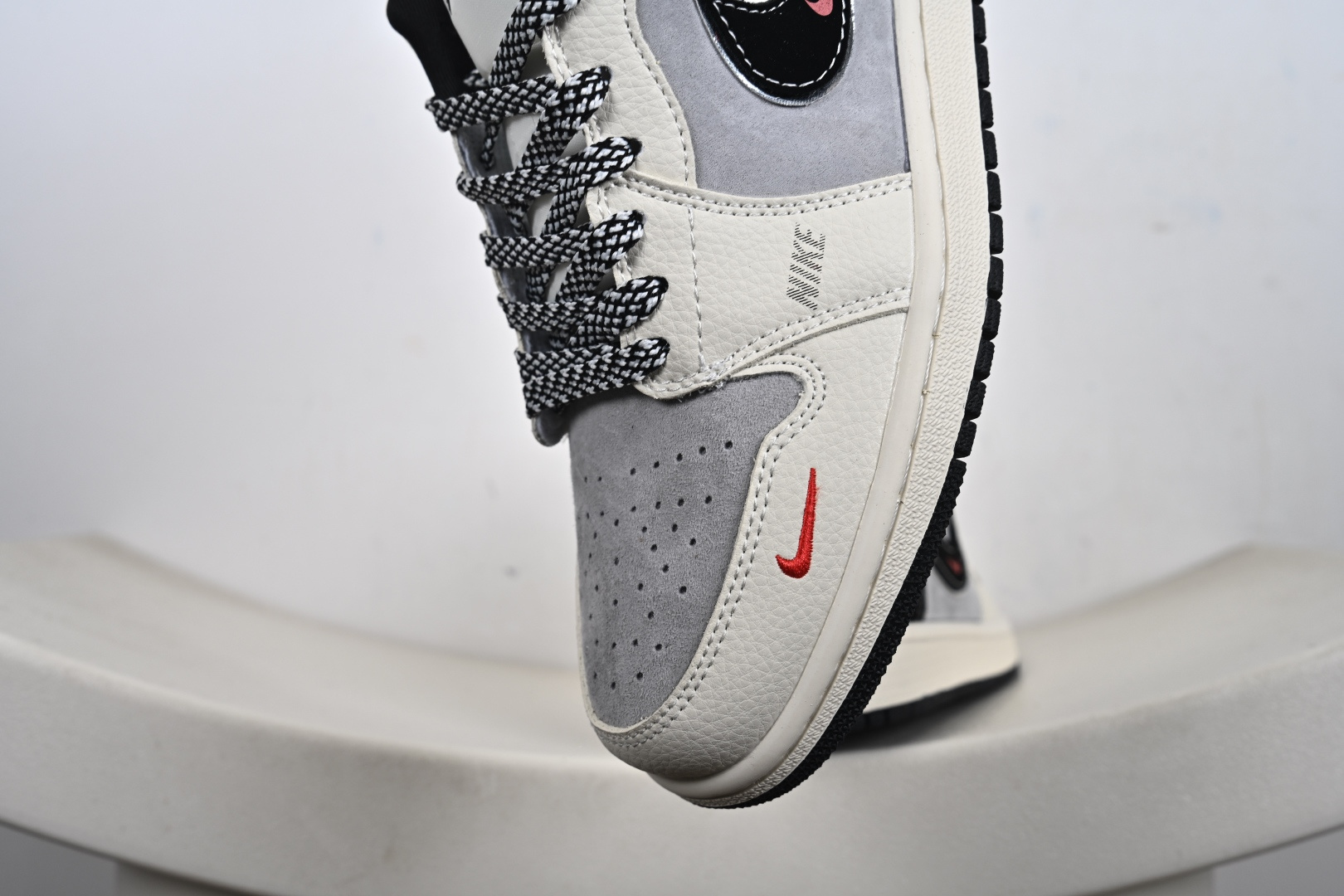 定制版AJ Low × Stüssy这波“街头王炸” QG1988-016-Top High Quatity Cheap Sneakers Fashion Clothing Clothes Bags handbags Shoes of all Brand wholesale With The best Quality And Beautiful Price from China Factory Chinese suppliers wholesaler seller 定制版AJ Low × Stüssy这波“街头王炸” QG1988-016