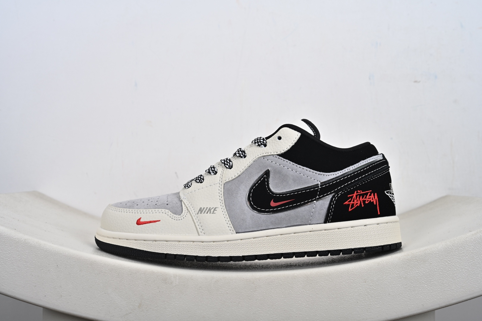 定制版AJ Low × Stüssy这波“街头王炸” QG1988-016-Top High Quatity Cheap Sneakers Fashion Clothing Clothes Bags handbags Shoes of all Brand wholesale With The best Quality And Beautiful Price from China Factory Chinese suppliers wholesaler seller 定制版AJ Low × Stüssy这波“街头王炸” QG1988-016