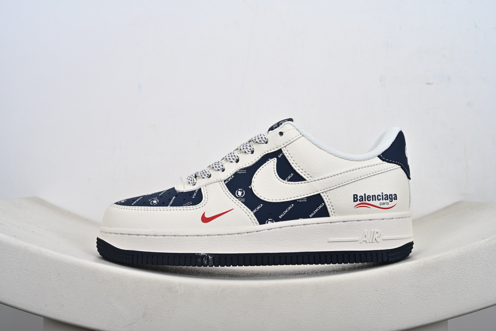 240 NIke Air Force 1 '07 Low 空军一号低帮 运动鞋 休闲鞋 XS1958-628-Chinese UA Cheap High Quatity Brand Clothes Bags handbags Sneakers wholesale wholesaler seller from China Factory suppliers Fashion Clothing Shoes best Quality Beautiful Price 240 NIke Air Force 1 '07 Low 空军一号低帮 运动鞋 休闲鞋 XS1958-628