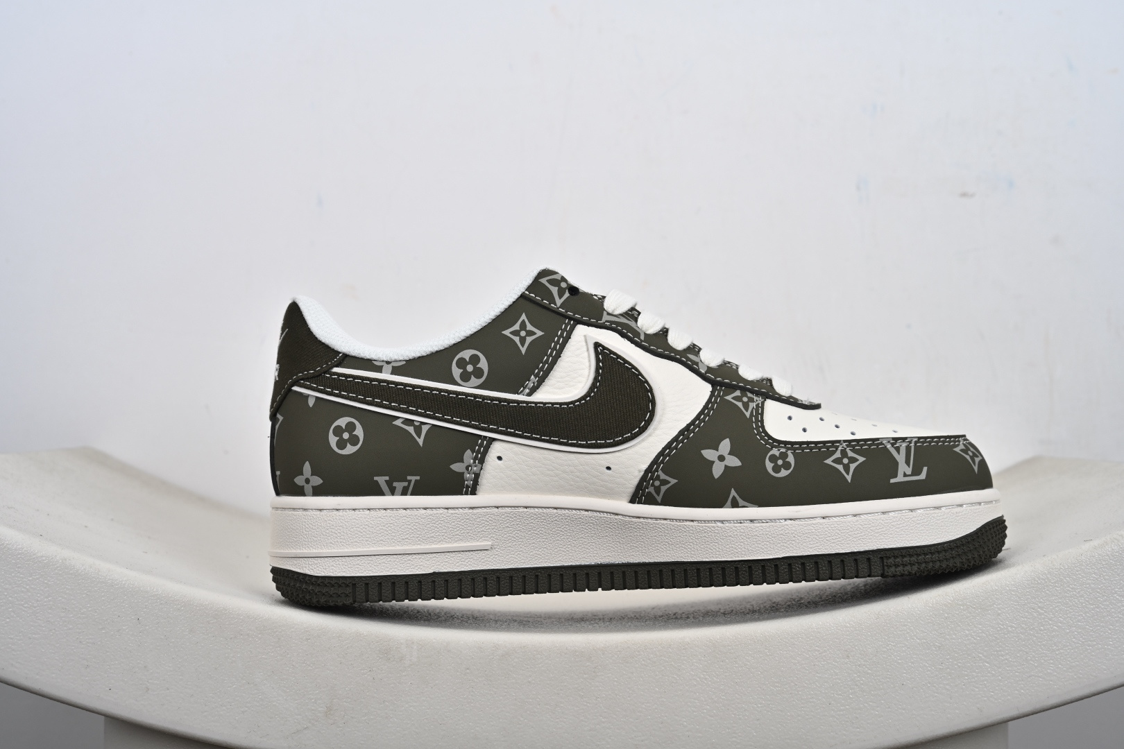240 NIke Air Force 1 '07 Low 空军一号低帮 运动鞋 休闲鞋 XS1958-623-Chinese UA Cheap High Quatity Brand Clothes Bags handbags Sneakers wholesale wholesaler seller from China Factory suppliers Fashion Clothing Shoes best Quality Beautiful Price 240 NIke Air Force 1 '07 Low 空军一号低帮 运动鞋 休闲鞋 XS1958-623