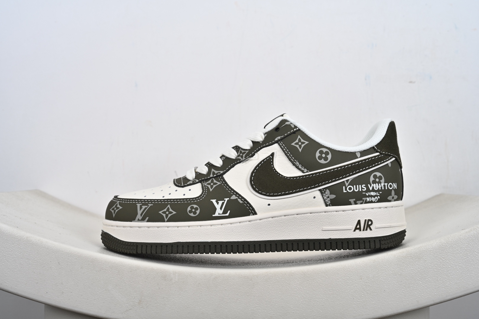 240 NIke Air Force 1 '07 Low 空军一号低帮 运动鞋 休闲鞋 XS1958-623-Chinese UA Cheap High Quatity Brand Clothes Bags handbags Sneakers wholesale wholesaler seller from China Factory suppliers Fashion Clothing Shoes best Quality Beautiful Price 240 NIke Air Force 1 '07 Low 空军一号低帮 运动鞋 休闲鞋 XS1958-623