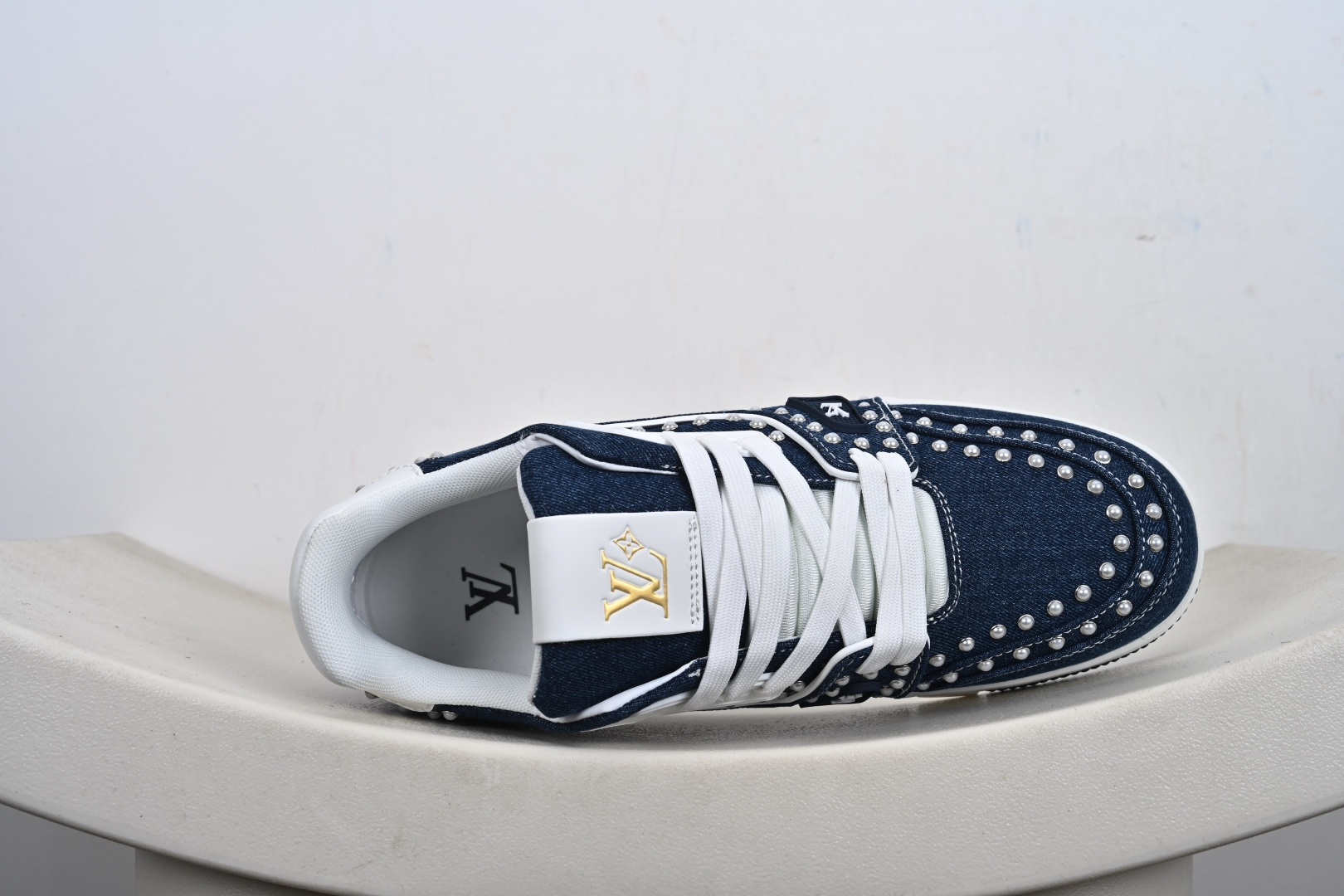 200 LV路易威登Louis Vuitton Trainer Low Sneaker 面包版系列低帮休闲运动文化百搭篮球板鞋
