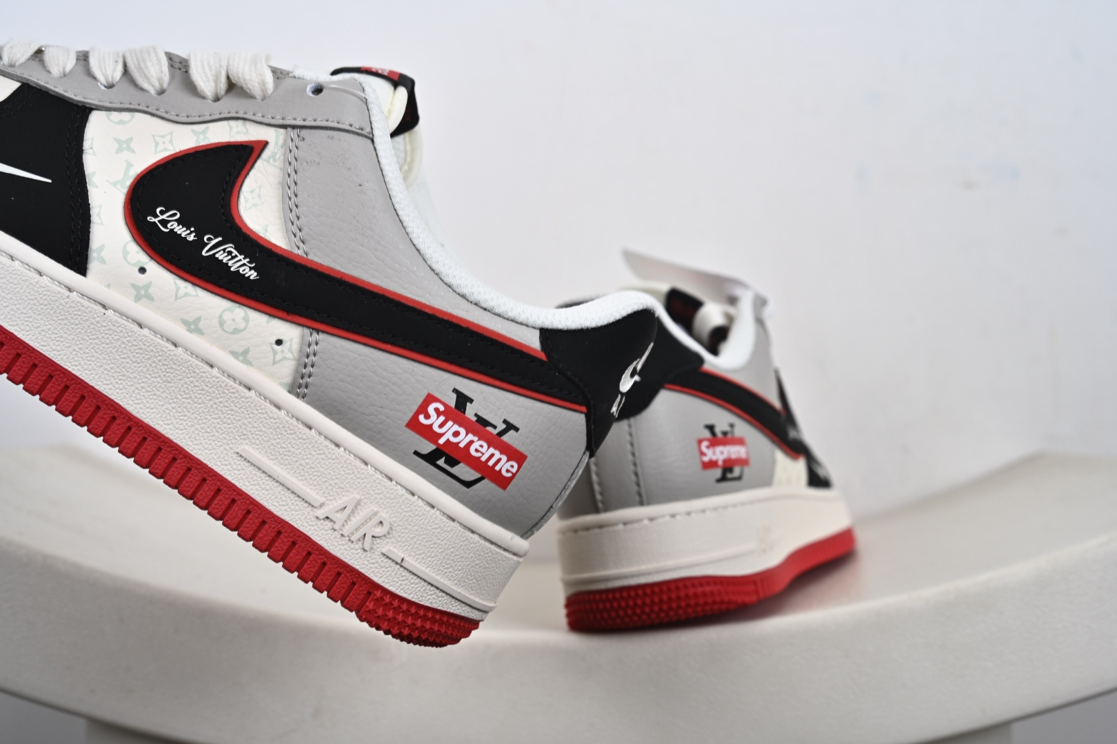 240 定制版Nike Air Force 1 Low 07 SUP联名 空军一号低帮板鞋 XS1958-629-Chinese UA Cheap High Quatity Brand Clothes Bags handbags Sneakers wholesale wholesaler seller from China Factory suppliers Fashion Clothing Shoes best Quality Beautiful Price 240 定制版Nike Air Force 1 Low 07 SUP联名 空军一号低帮板鞋 XS1958-629