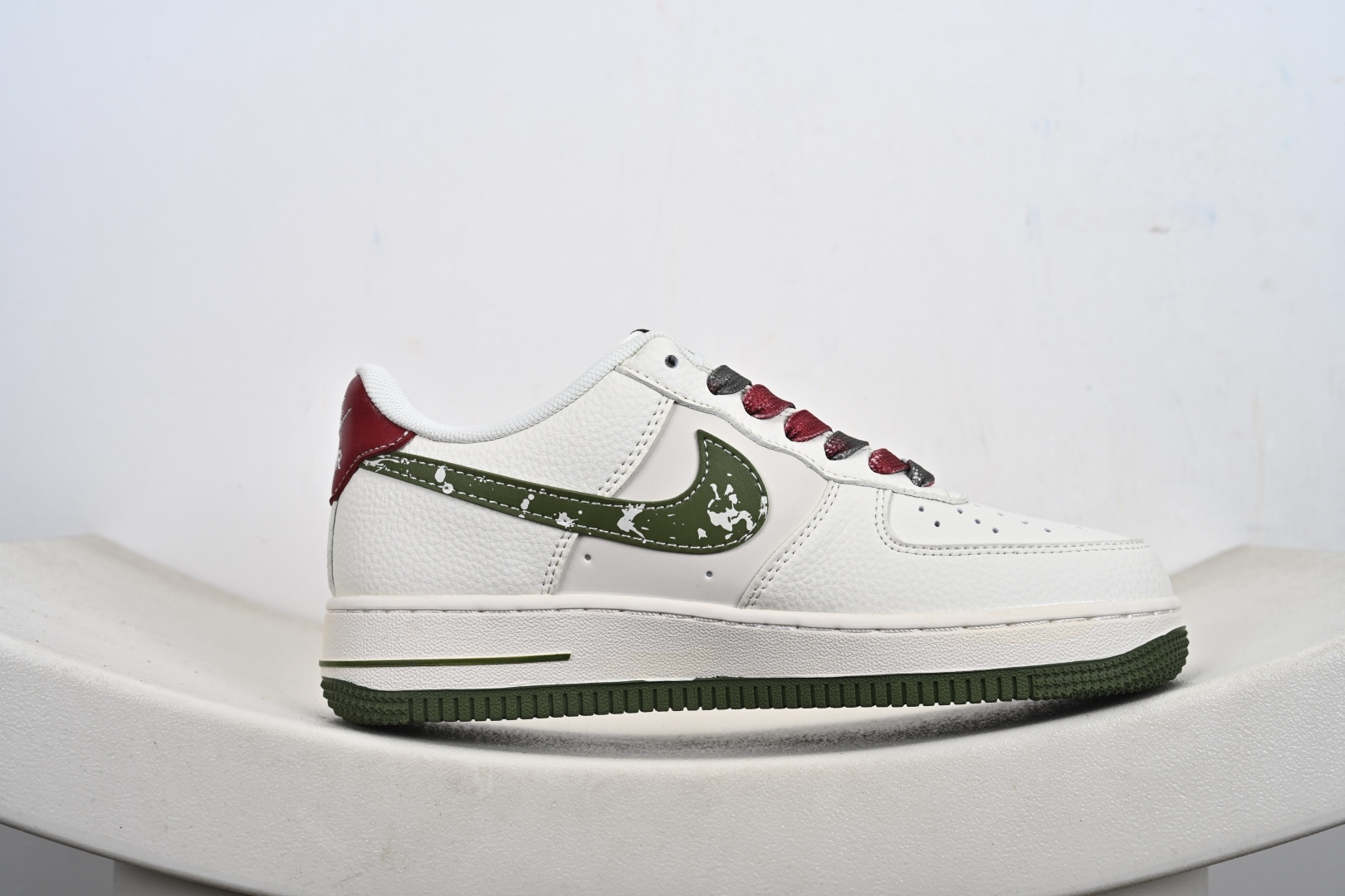 240 Nike Air Force 1 '07 Low “Supreme联名——米红织标绿勾”空军一号 低帮 运动鞋 QW5606-273