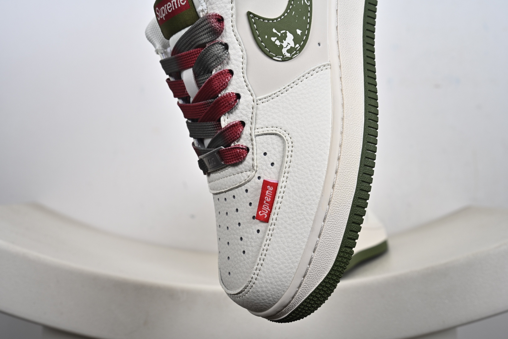 240 Nike Air Force 1 '07 Low “Supreme联名——米红织标绿勾”空军一号 低帮 运动鞋 QW5606-273