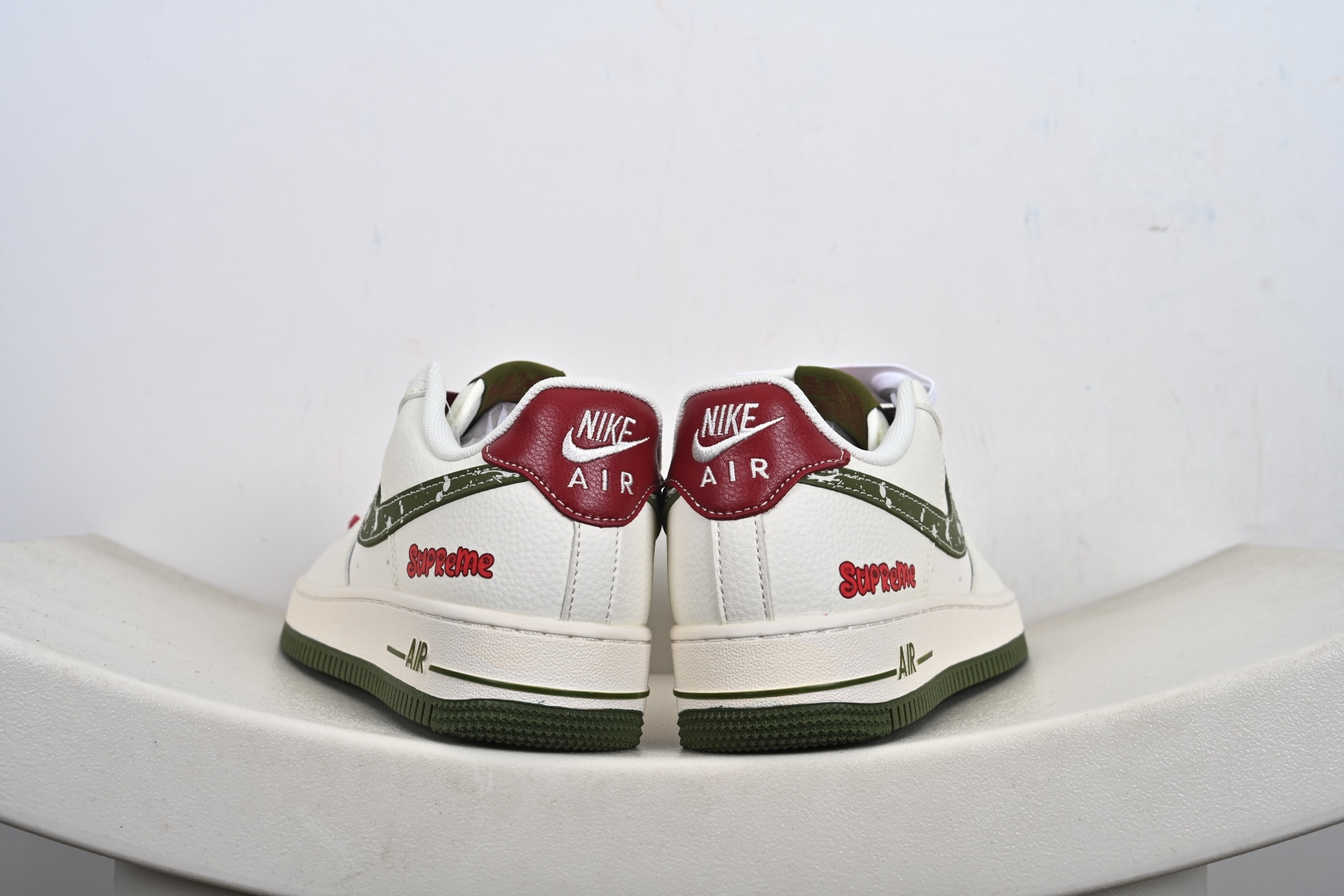 240 Nike Air Force 1 '07 Low “Supreme联名——米红织标绿勾”空军一号 低帮 运动鞋 QW5606-273