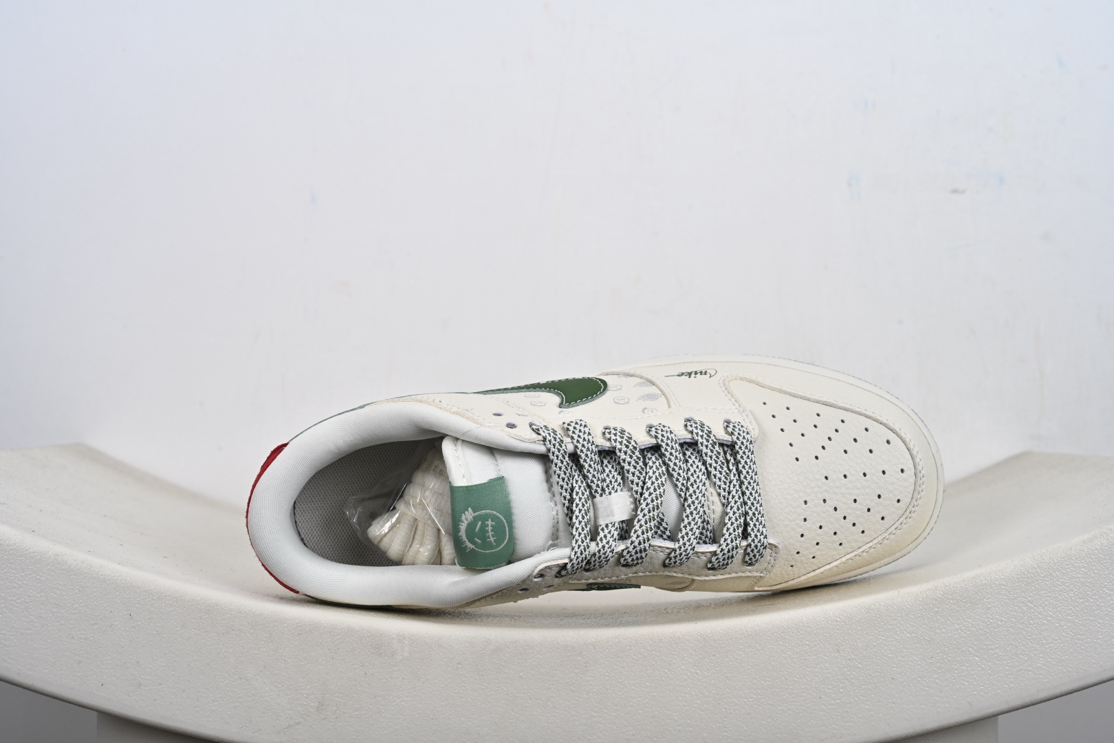 260 Nike SB Dunk Low 鬼脸联名 DS6608-018-Chinese UA Cheap High Quatity Brand Clothes Bags handbags Sneakers wholesale wholesaler seller from China Factory suppliers Fashion Clothing Shoes best Quality Beautiful Price 260 Nike SB Dunk Low 鬼脸联名 DS6608-018