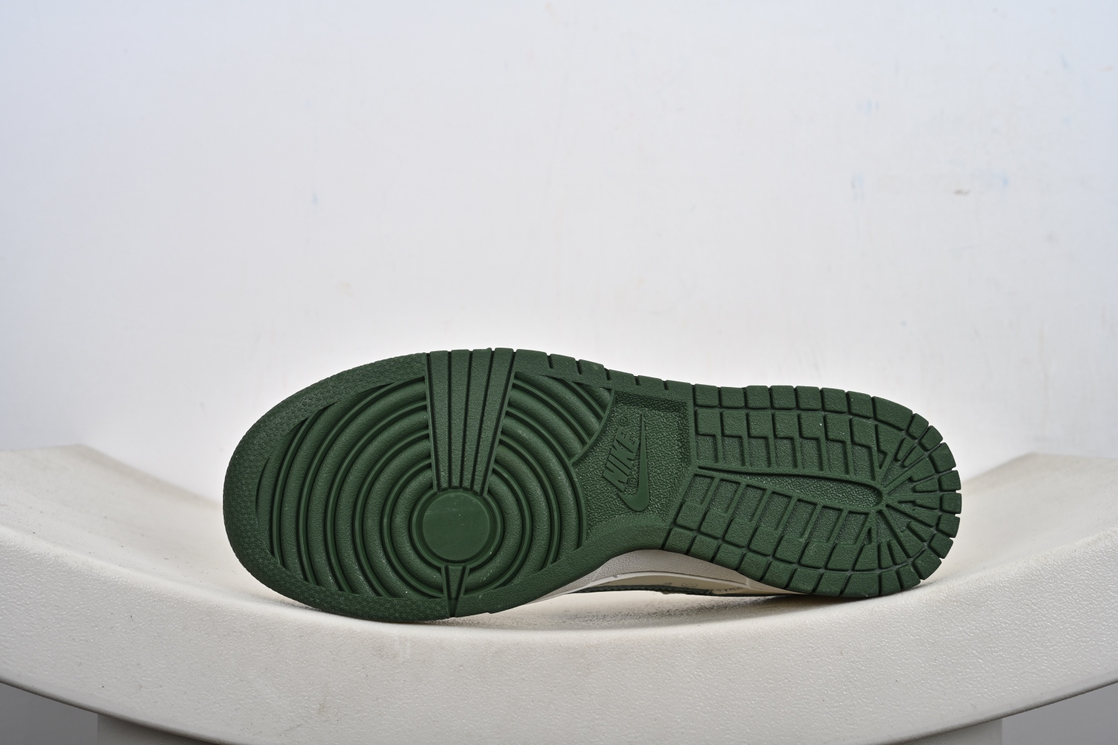 260 Nike SB Dunk Low 鬼脸联名 DS6608-018-Chinese UA Cheap High Quatity Brand Clothes Bags handbags Sneakers wholesale wholesaler seller from China Factory suppliers Fashion Clothing Shoes best Quality Beautiful Price 260 Nike SB Dunk Low 鬼脸联名 DS6608-018