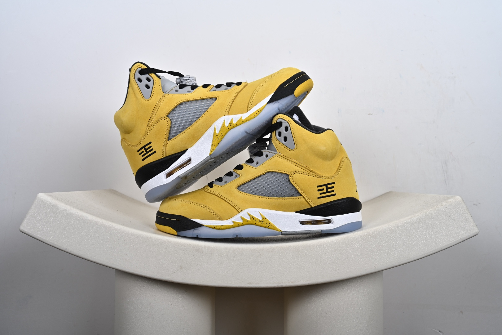 Air Jordan 5 AJ5 35周年 HQ7978-M2-G2
