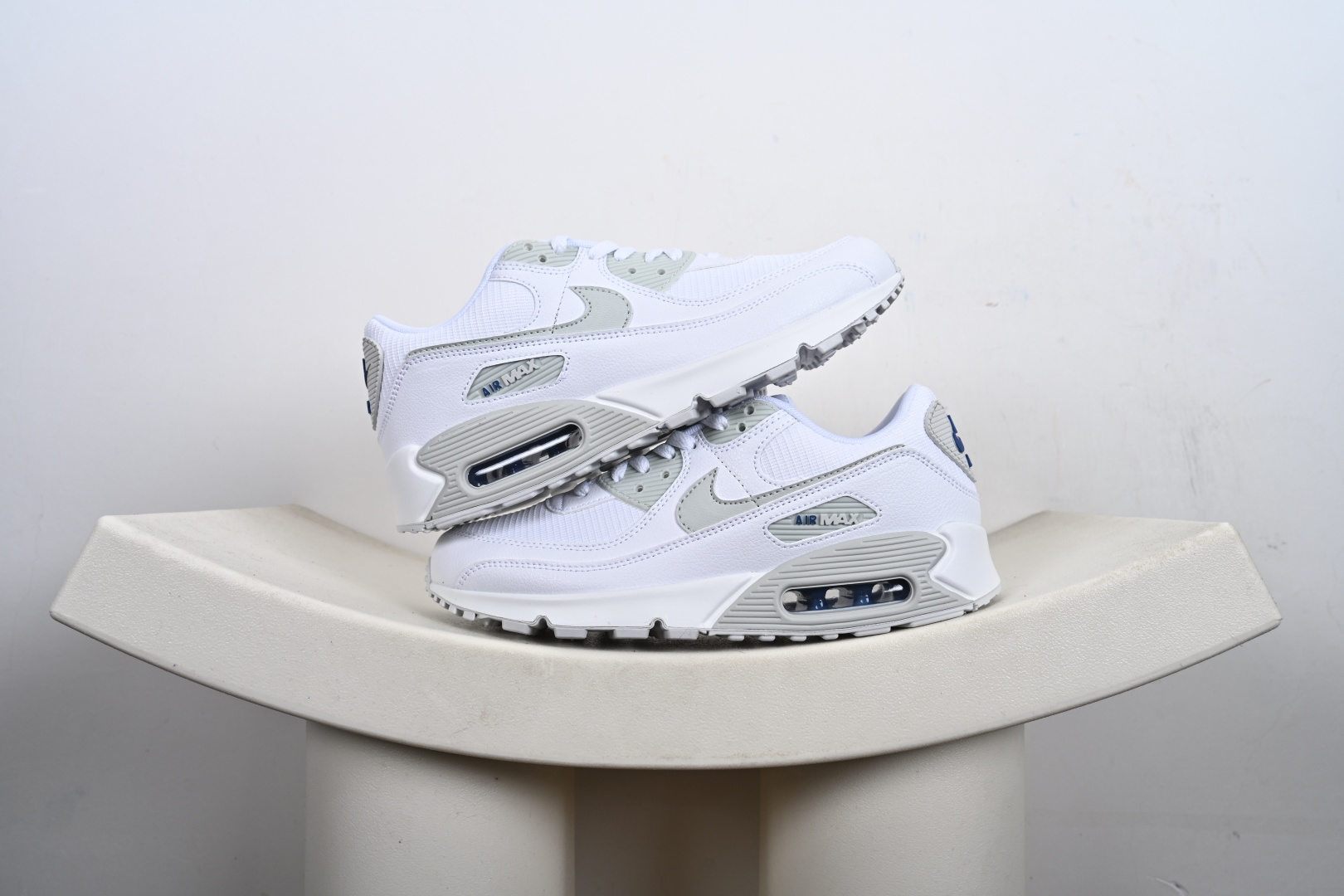 Air Max 90小气垫运动鞋 融合经典设计线条和丰富材质 FZ7186-100