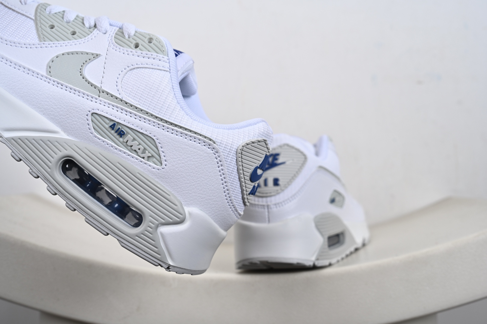 Air Max 90小气垫运动鞋 融合经典设计线条和丰富材质 FZ7186-100