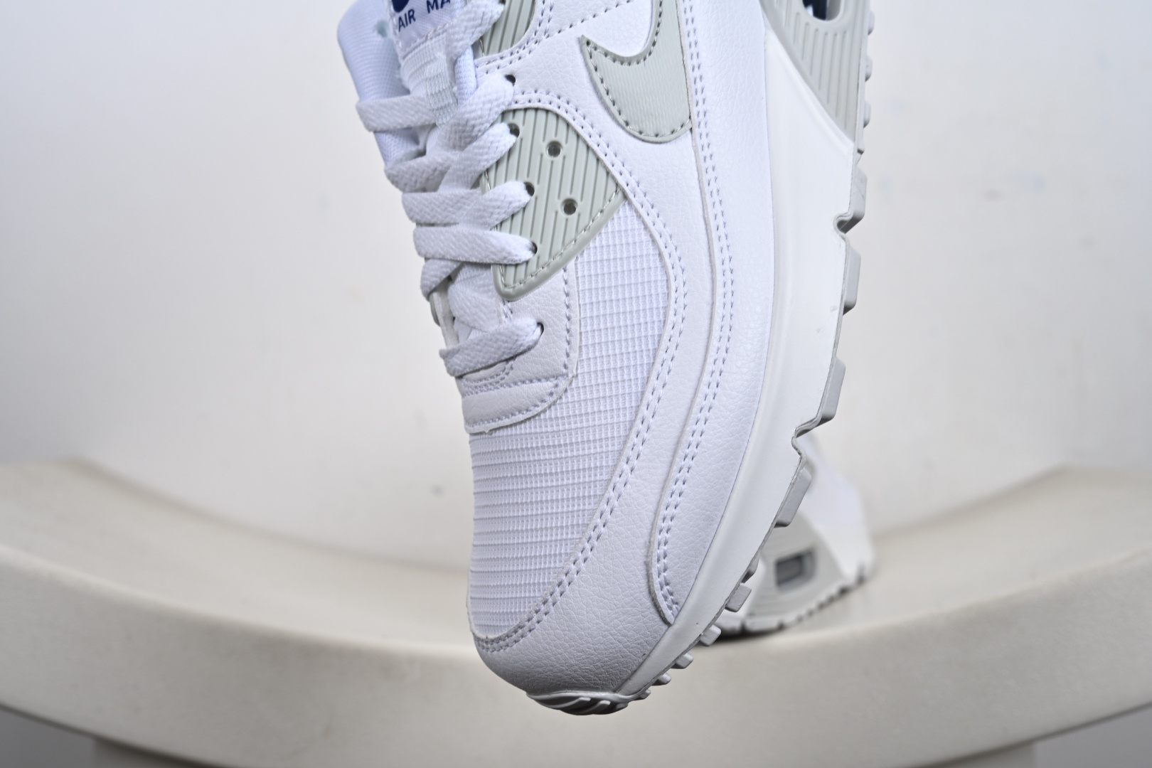 Air Max 90小气垫运动鞋 融合经典设计线条和丰富材质 FZ7186-100