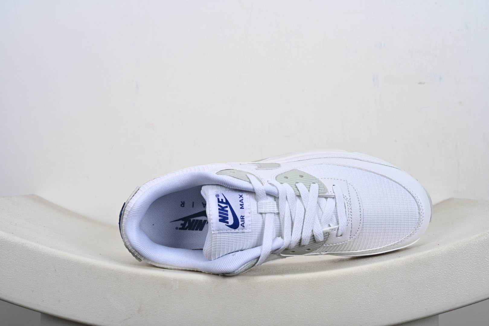 Air Max 90小气垫运动鞋 融合经典设计线条和丰富材质 FZ7186-100