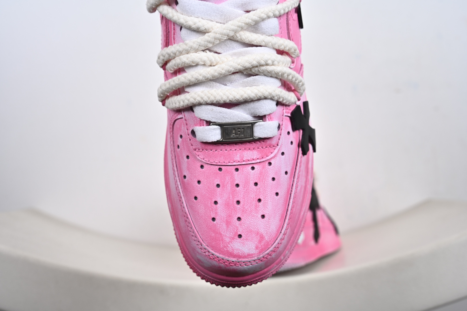 240 “粉攻克罗”订制空军一号板鞋 该定制版球鞋 DX0788-001-Chinese UA Cheap High Quatity Brand Clothes Bags handbags Sneakers wholesale wholesaler seller from China Factory suppliers Fashion Clothing Shoes best Quality Beautiful Price 240 “粉攻克罗”订制空军一号板鞋 该定制版球鞋 DX0788-001