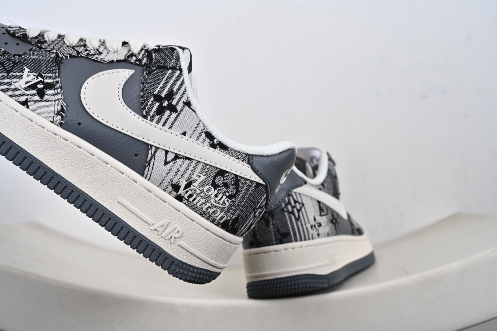 Nk Air Force 1'07 Low GL联名款空军一号低帮休闲板鞋 XS1958-583