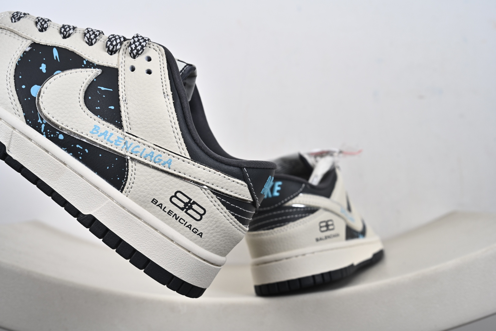 Nike SB Dunk Low DD1988-007