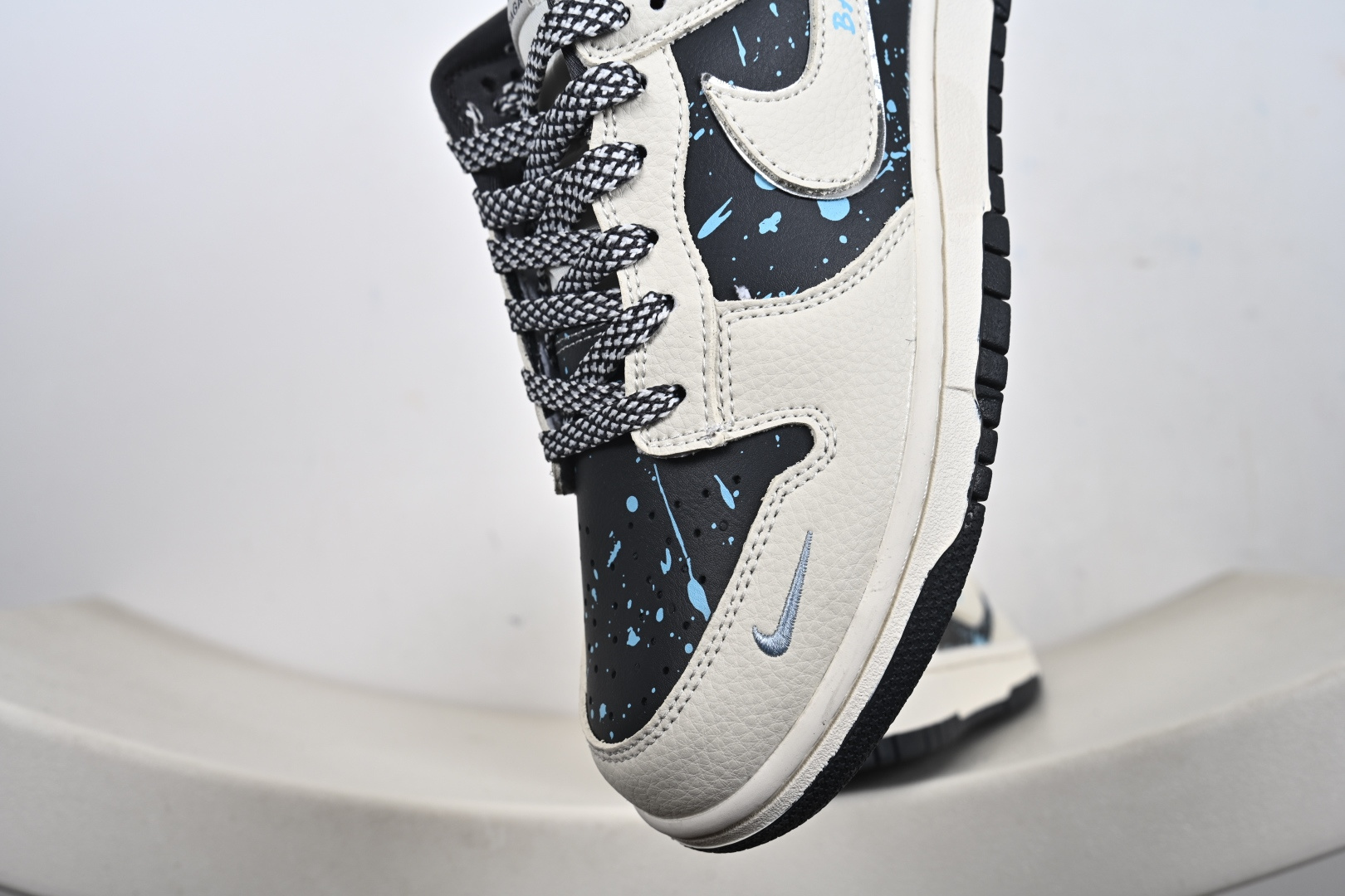 Nike SB Dunk Low DD1988-007