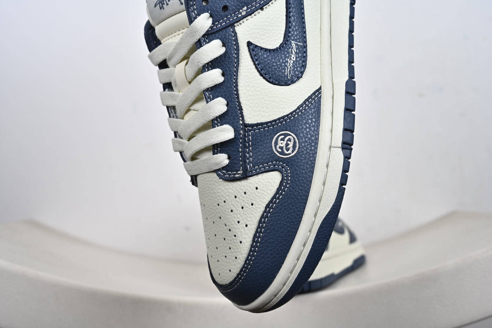 Nike SB Dunk Low YF9511-920