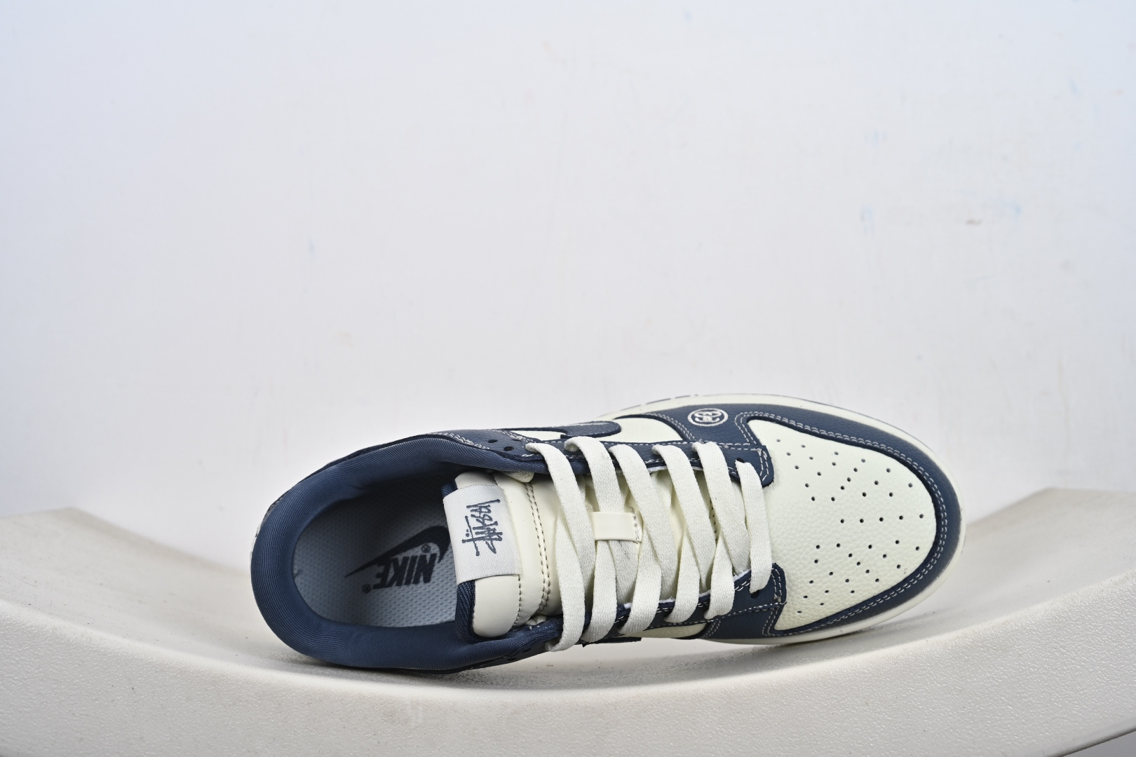 Nike SB Dunk Low YF9511-920