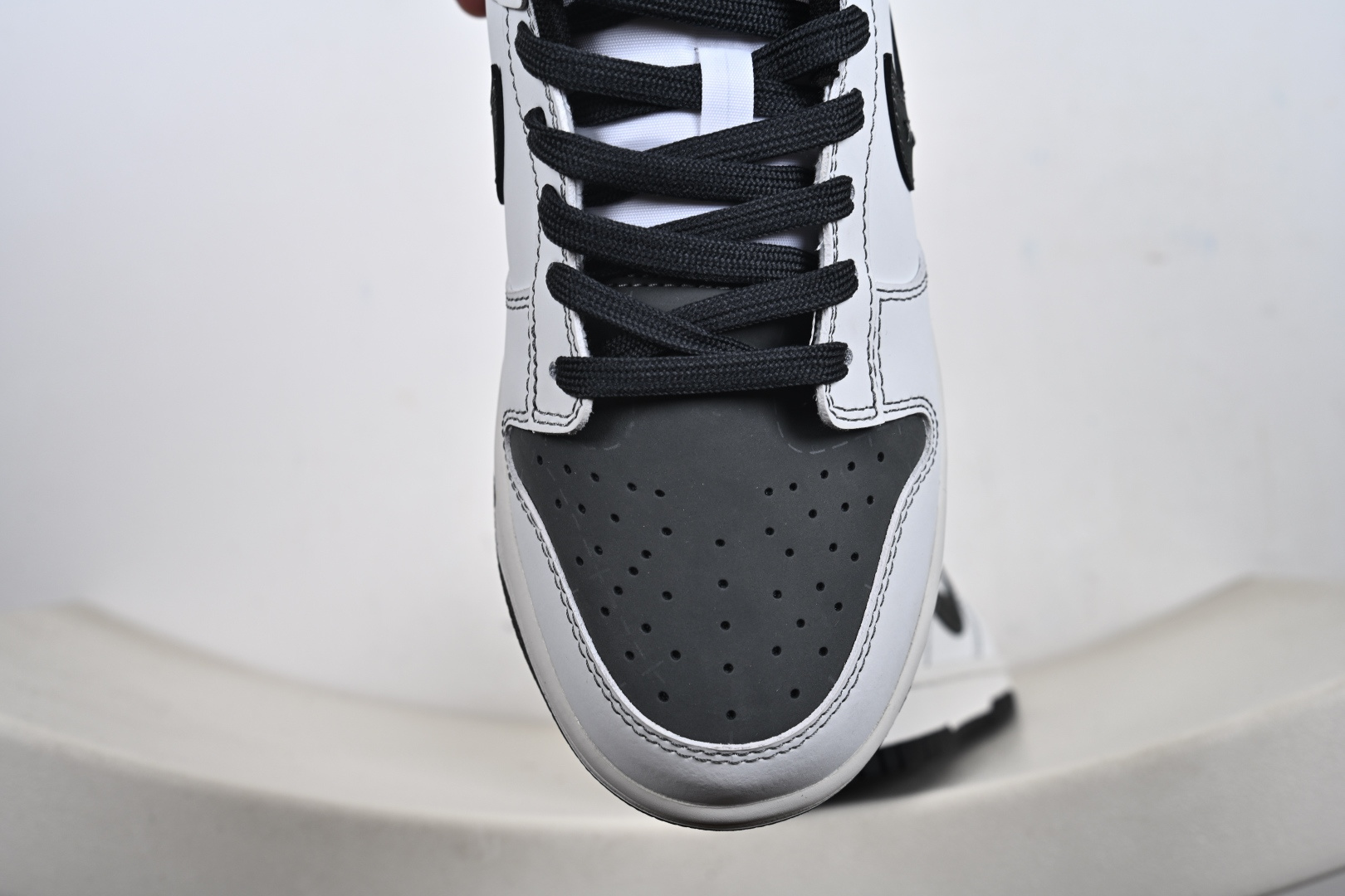 NIKE DUNK LOW RETRO 白黑联名 WB0414-026