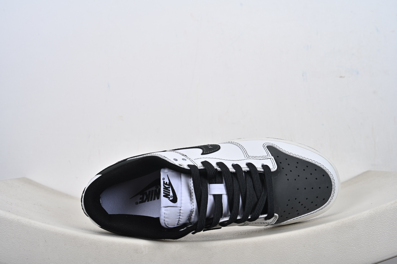 NIKE DUNK LOW RETRO 白黑联名 WB0414-026