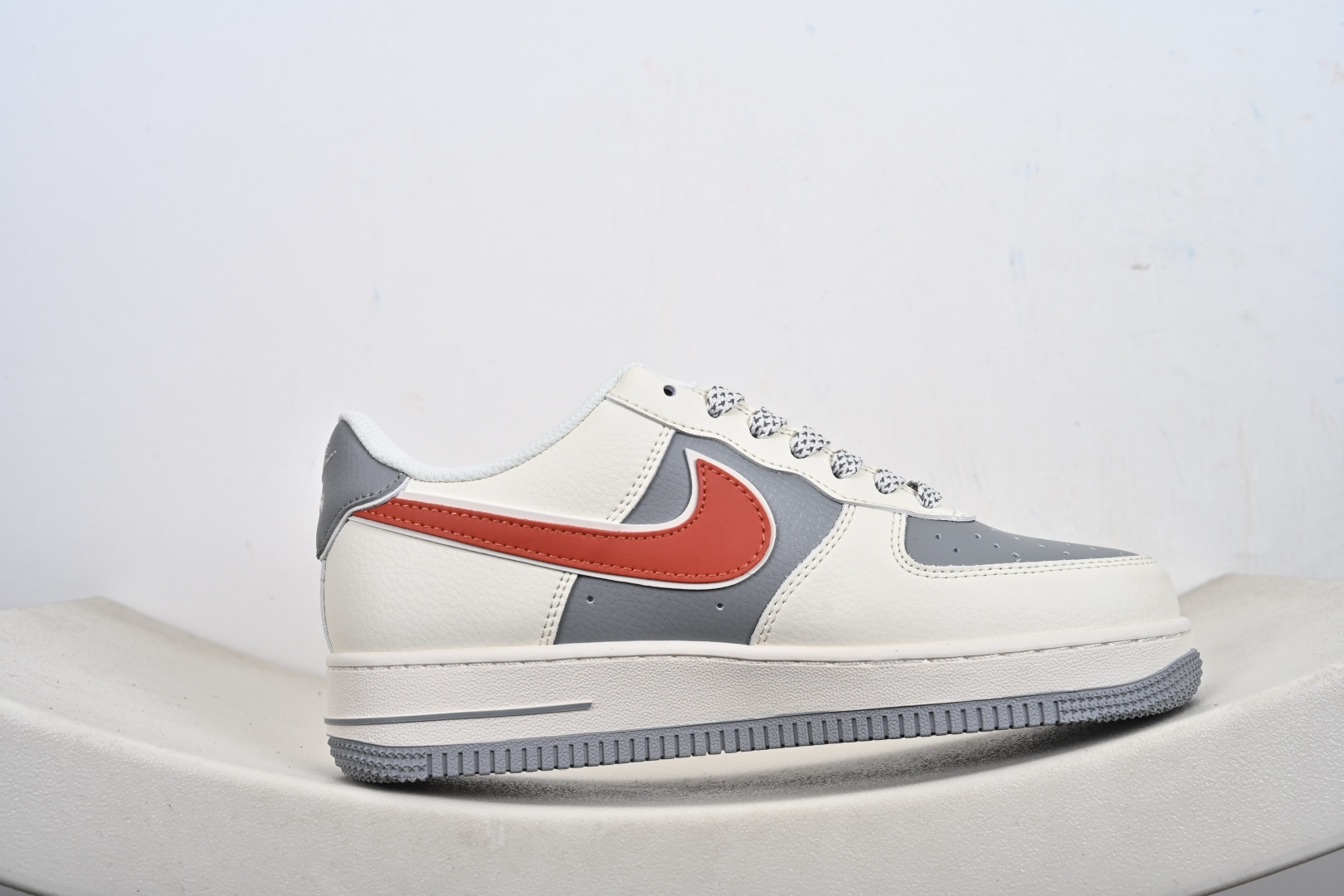 Nike Air Force1 07 low LV联名 JP8028-070