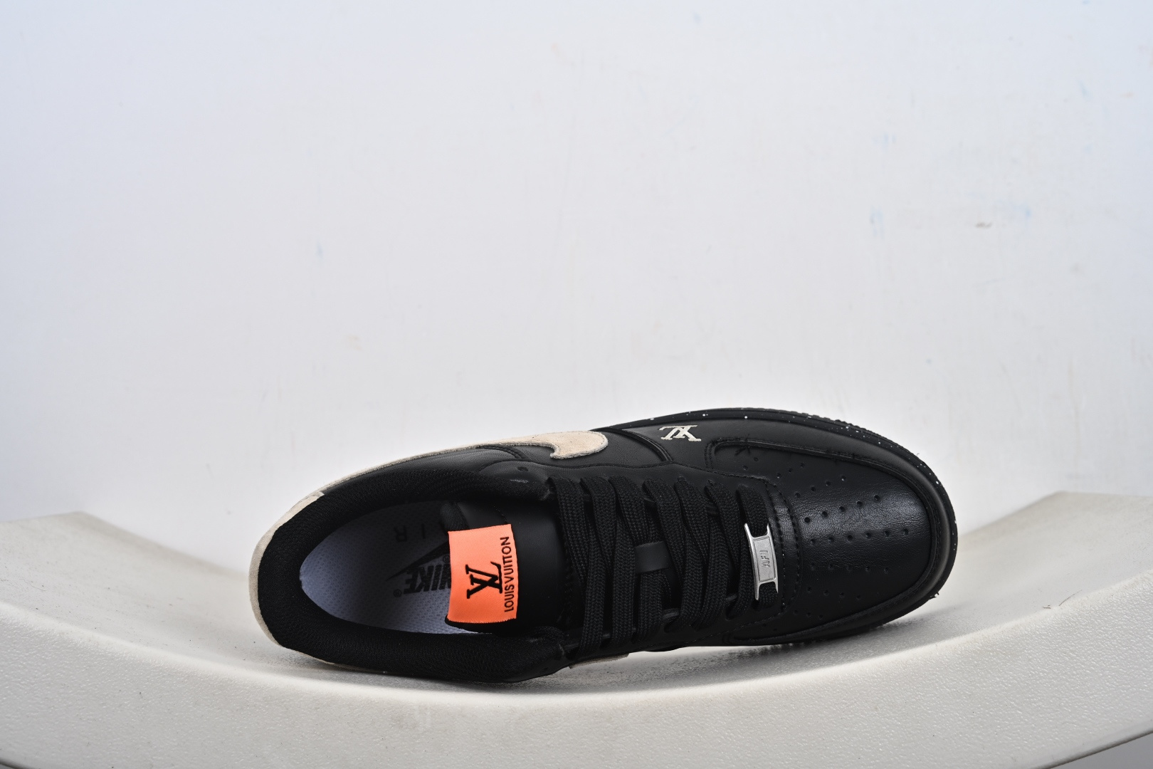 NIke Air Force 1 '07 Low “LV联名--墨黑星点” 空军一号低帮 运动鞋 休闲鞋 NH0601-586