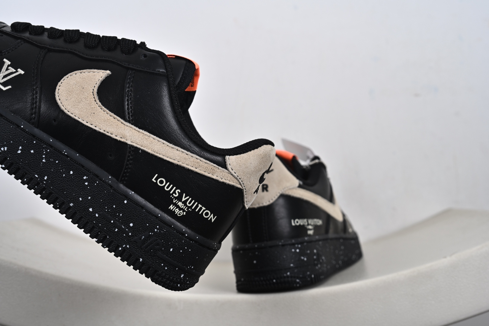 NIke Air Force 1 '07 Low “LV联名--墨黑星点” 空军一号低帮 运动鞋 休闲鞋 NH0601-586