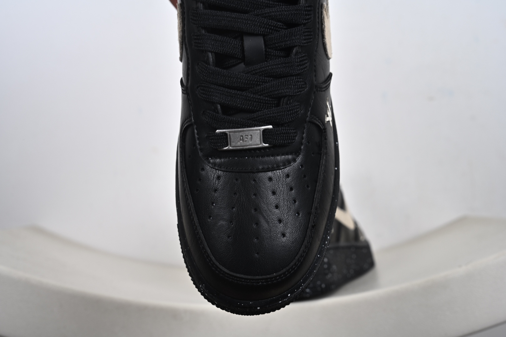 NIke Air Force 1 '07 Low “LV联名--墨黑星点” 空军一号低帮 运动鞋 休闲鞋 NH0601-586