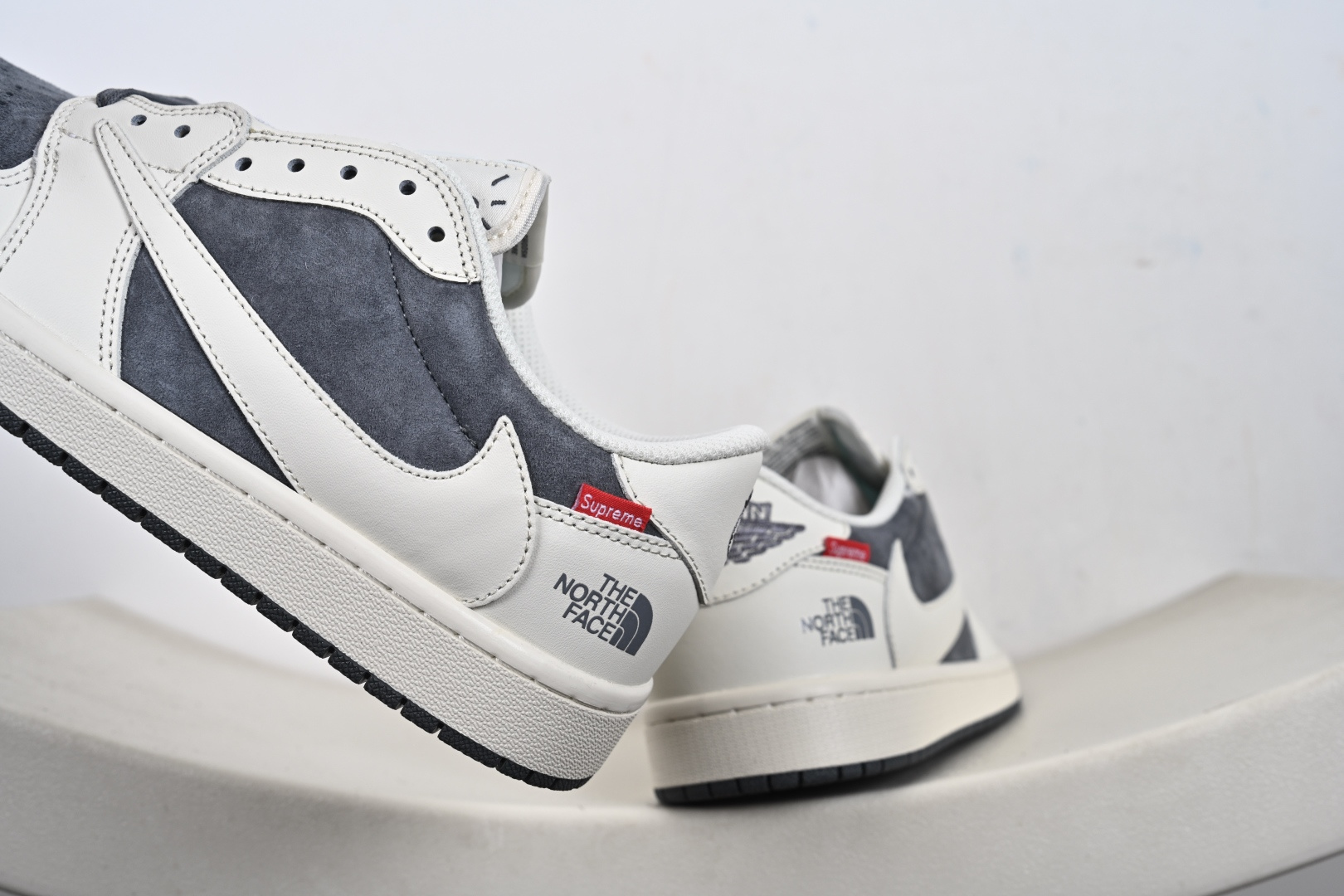 Nike Jordan Air Jordan倒勾 “ 北面三方联名——米灰猪八革” 高端定制 低帮 DM7866-126