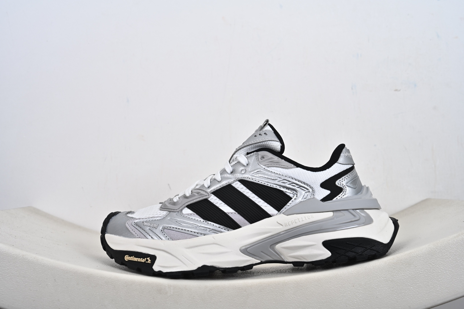 升级版 AdidXLG StoEdge 阿迪复古透气休闲老爹鞋 JS0059