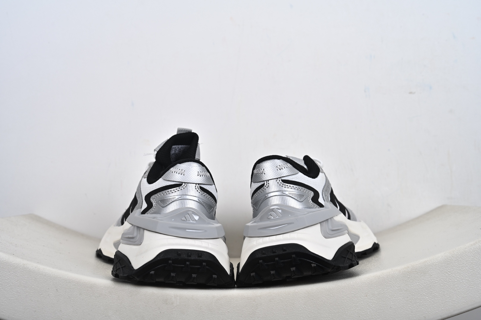 升级版 AdidXLG StoEdge 阿迪复古透气休闲老爹鞋 JS0059