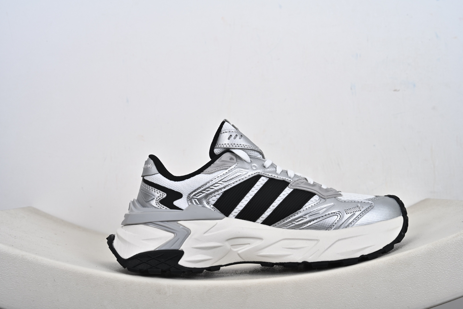 升级版 AdidXLG StoEdge 阿迪复古透气休闲老爹鞋 JS0059